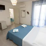 L'oasi 特罗佩阿